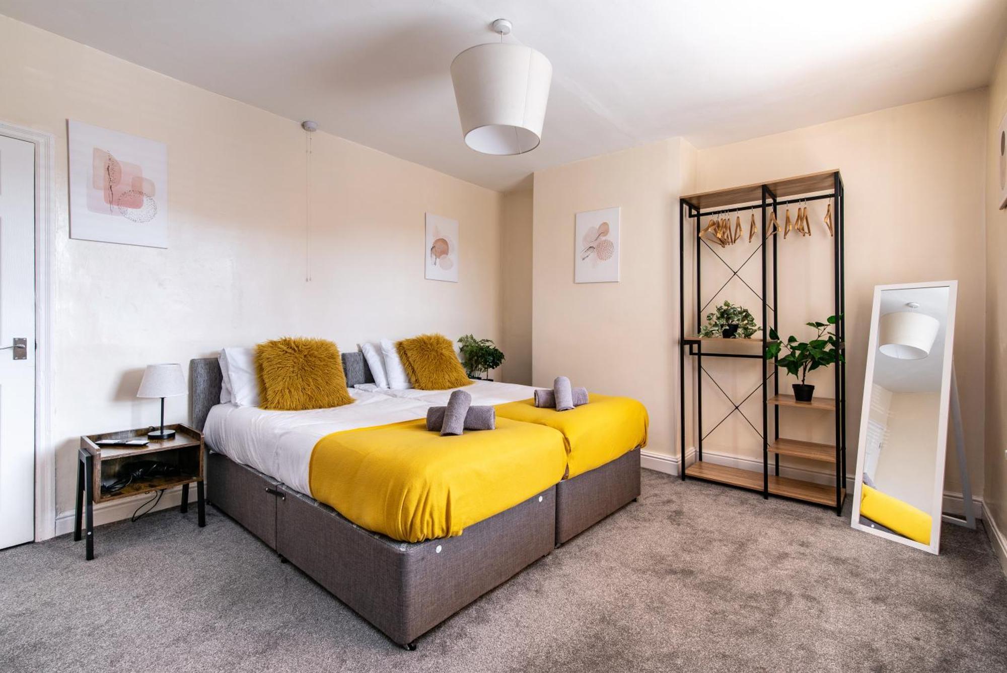 4br Bradford Home, Contractor Friendly With Parking * Bradford (West Yorkshire)
